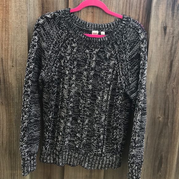 Gap Cable Knit Sweater - Picture 2 of 3